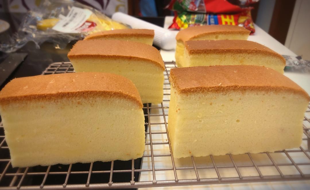 小萌萌做的古早味蛋糕