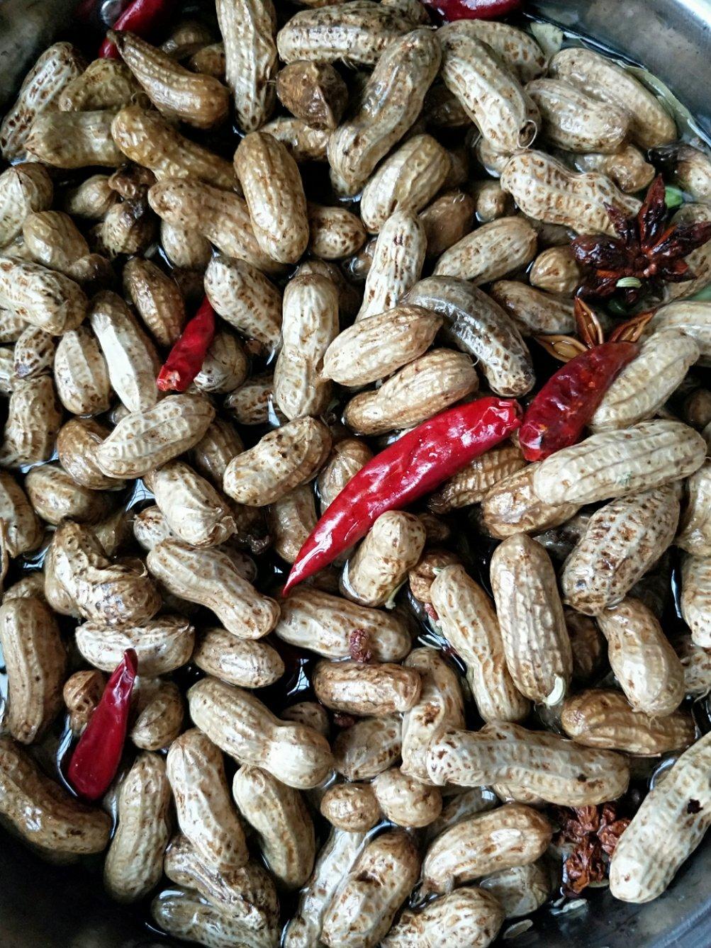 夏天来了～煮花生毛豆哦