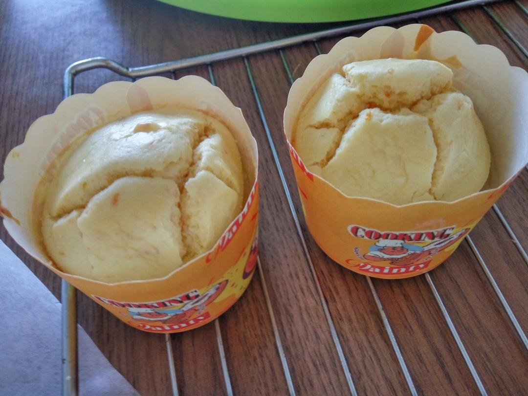 不会回缩的纸杯蛋糕