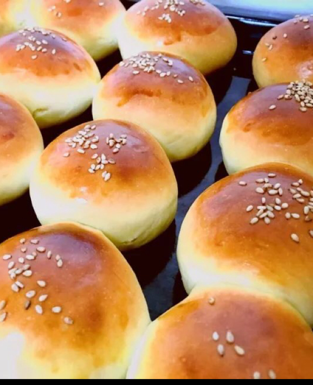 爆浆蓝莓酸奶面包