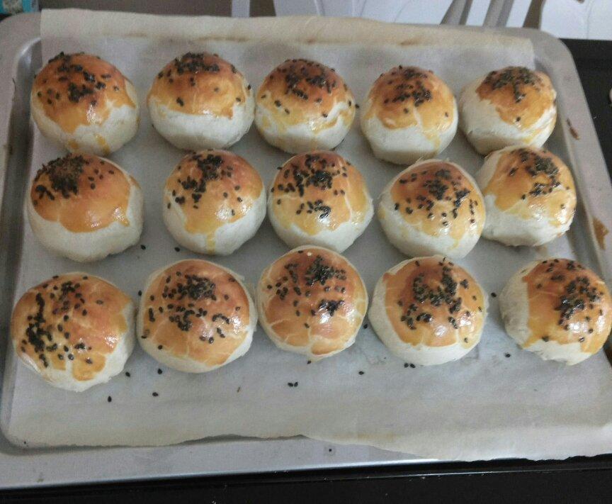 蛋黄酥：抹茶酥：（奶黄味）