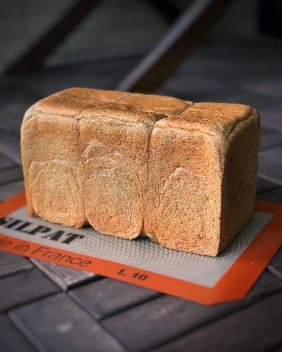 全麦吐司（50%全麦含量）低卡，低热量