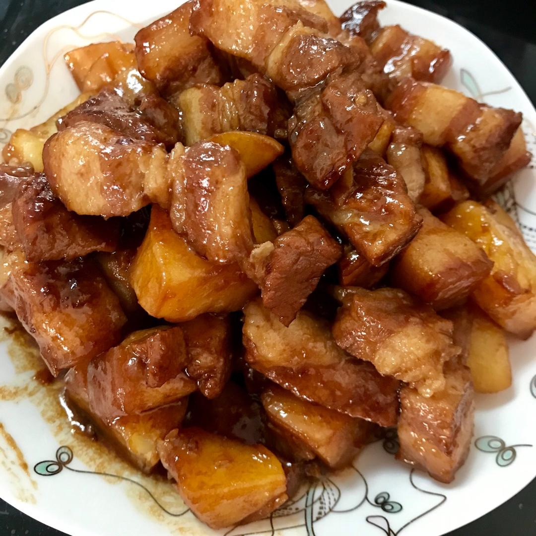 土豆红烧肉