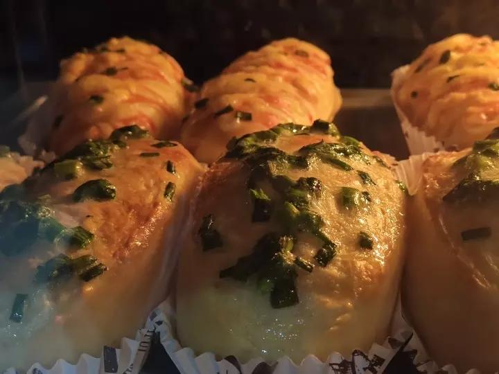 经典台式面包—香葱面包