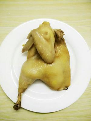 电饭锅盐焗鸡的做法 步骤4