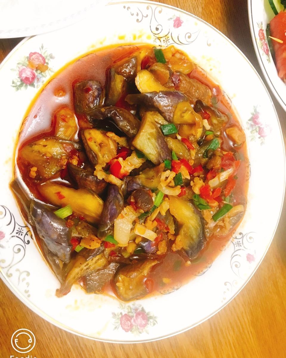 红烧茄子（佐西红柿尖椒）