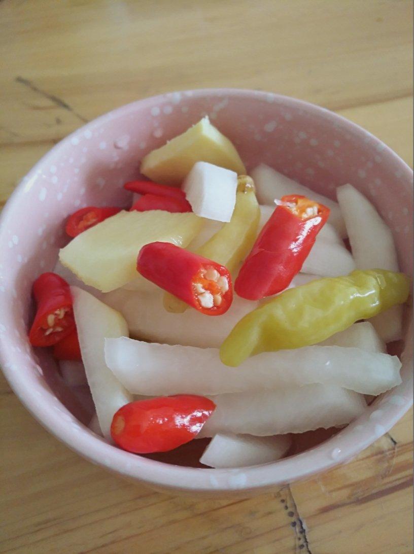 习惯在你肩膀依靠做的腌酸萝卜