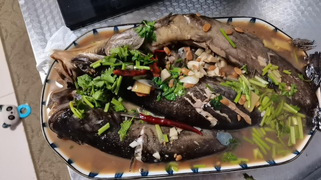 铁锅炖鲶鱼