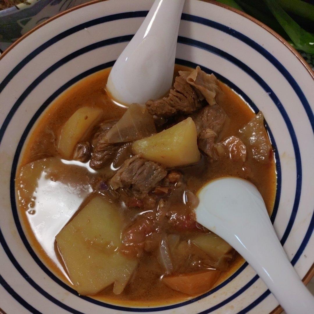 番茄土豆炖牛腩