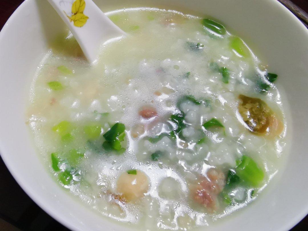 妈妈👩教我做的皮蛋瘦肉粥🥣简单快捷美味😋