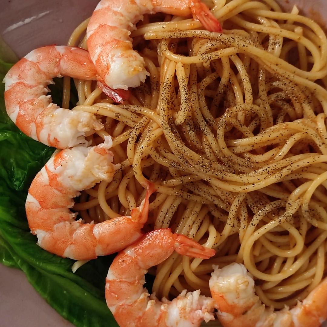 番茄鲜虾意面