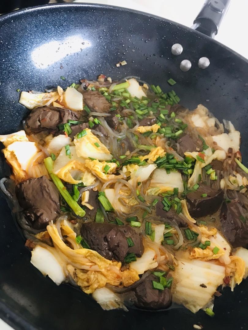 鸭血粉丝煲