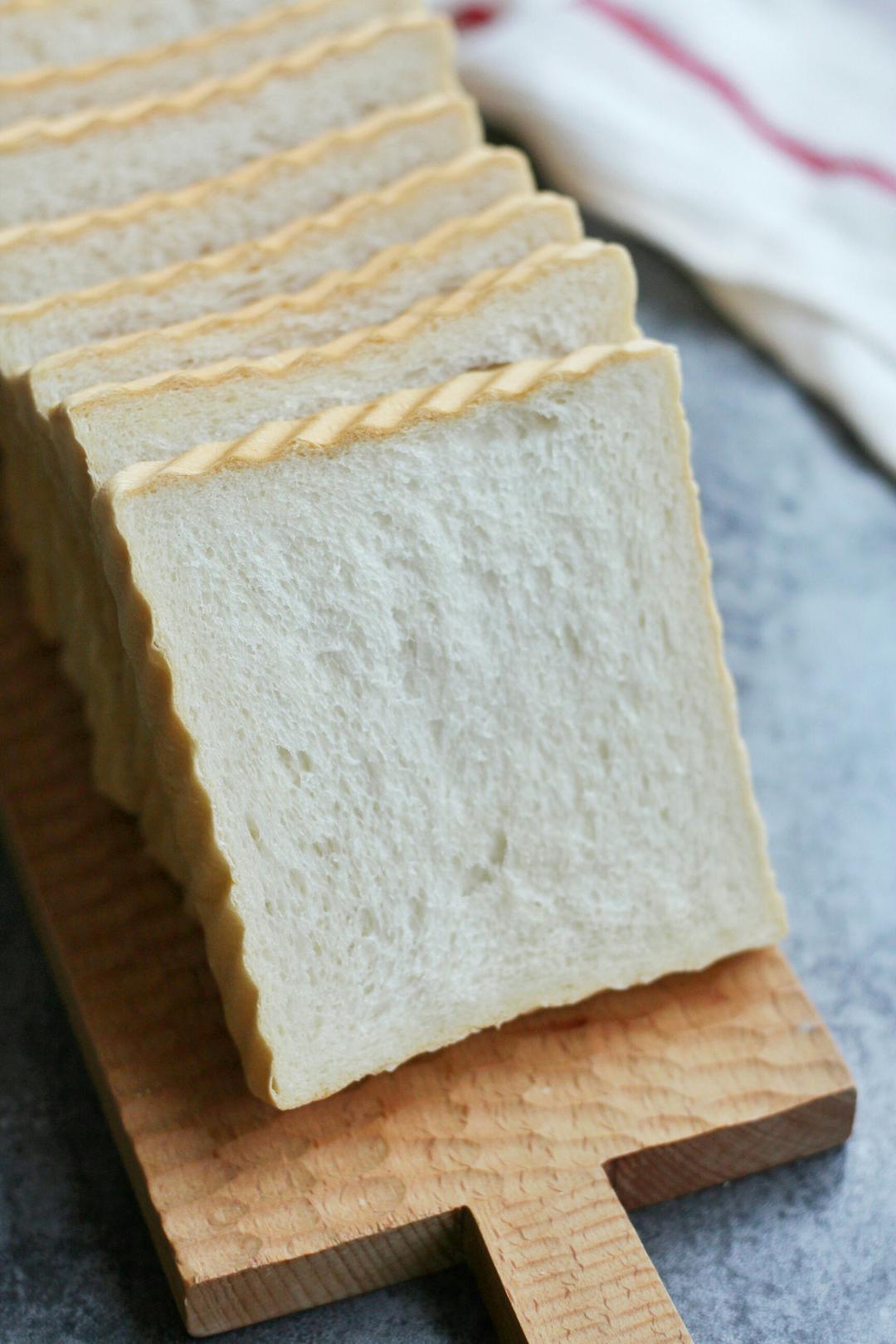 海小绵做的炼乳白吐司