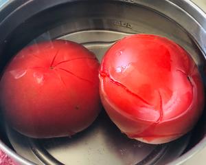 西红柿鸡蛋汤🍲的做法 步骤1