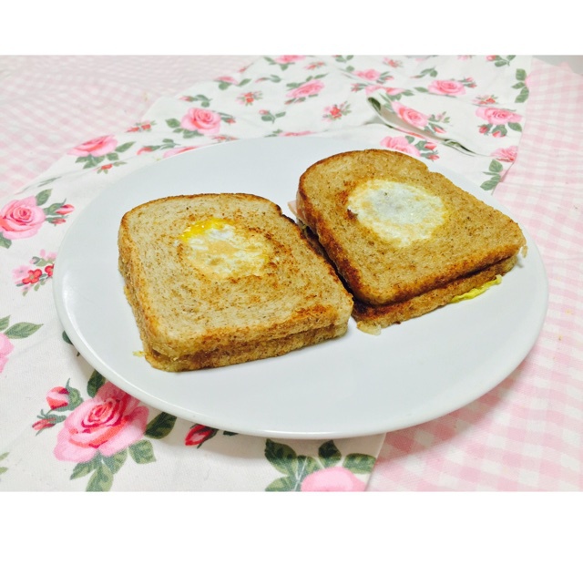 荷包蛋土司