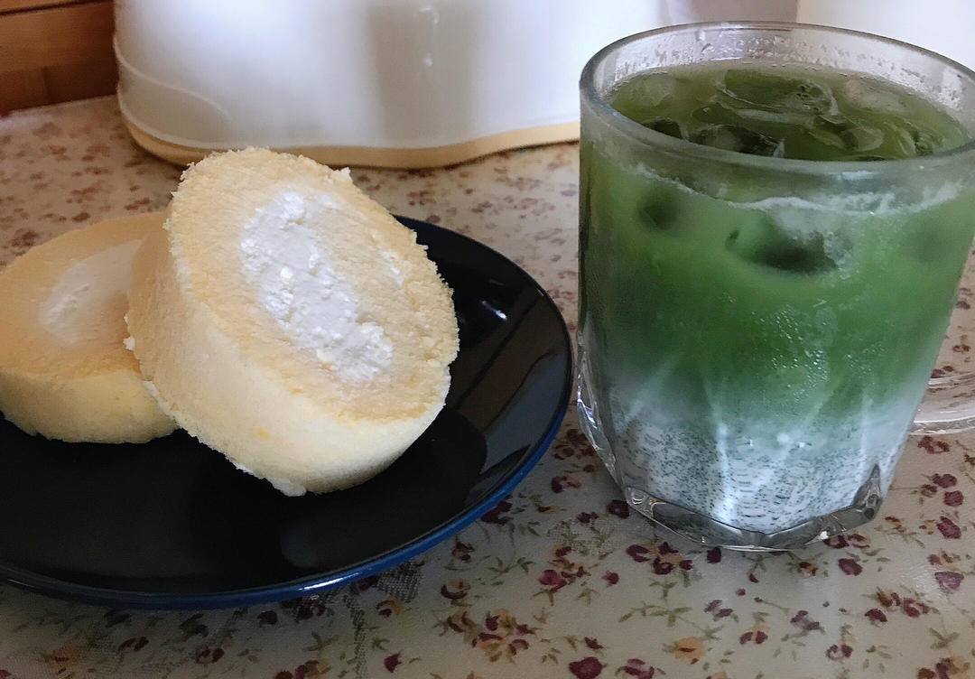 冰酿抹茶拿铁ICED MATCHA LATTE