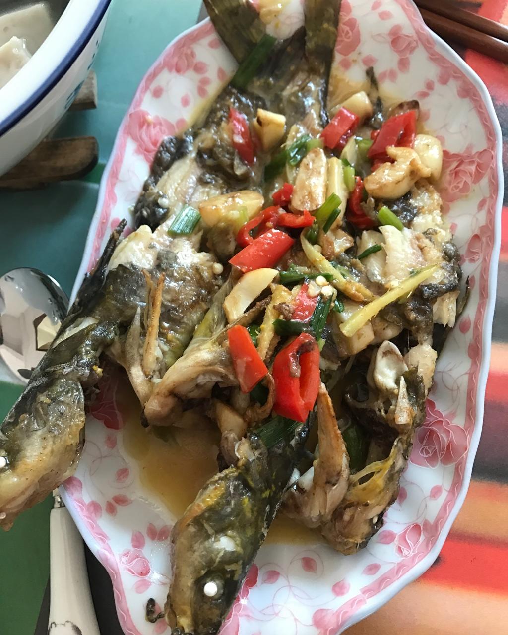 原汁原味的家常黄骨鱼