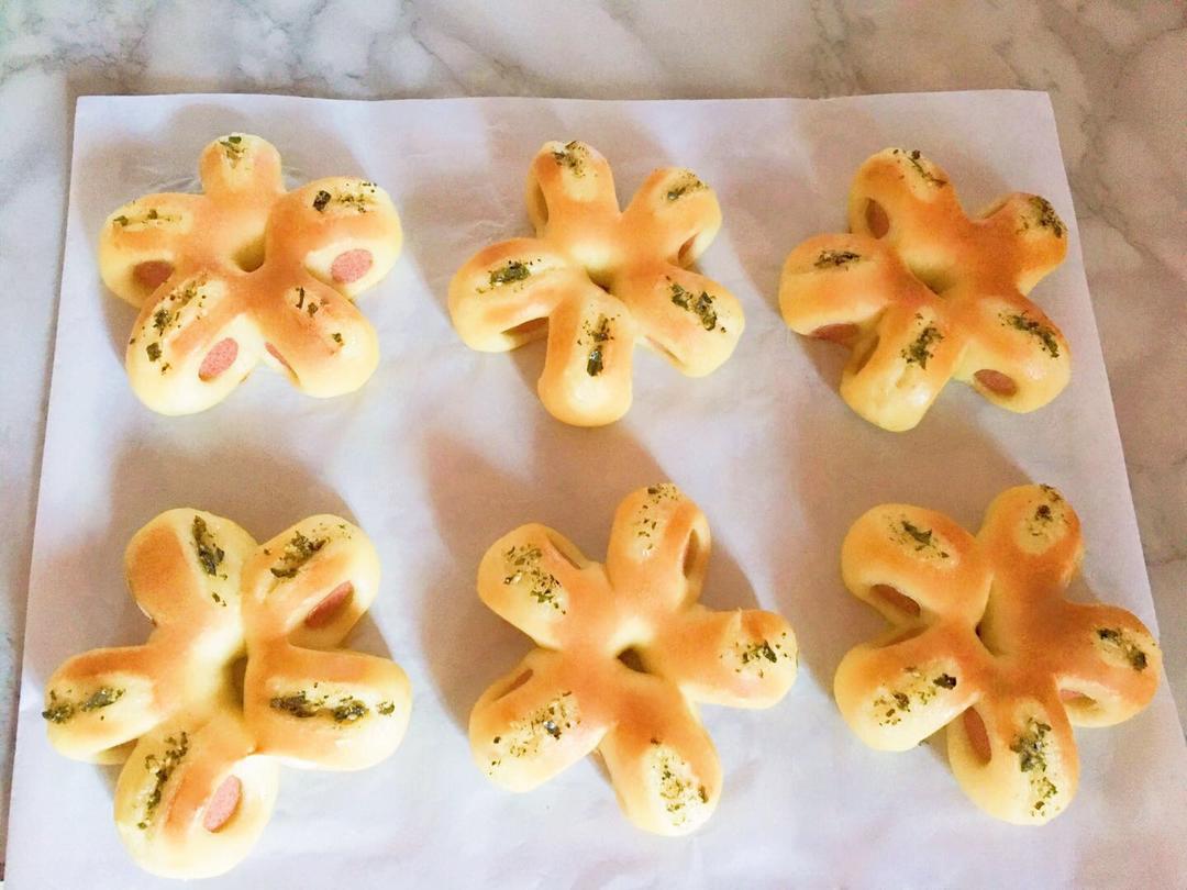 雀巢佳膳～花式热狗面包