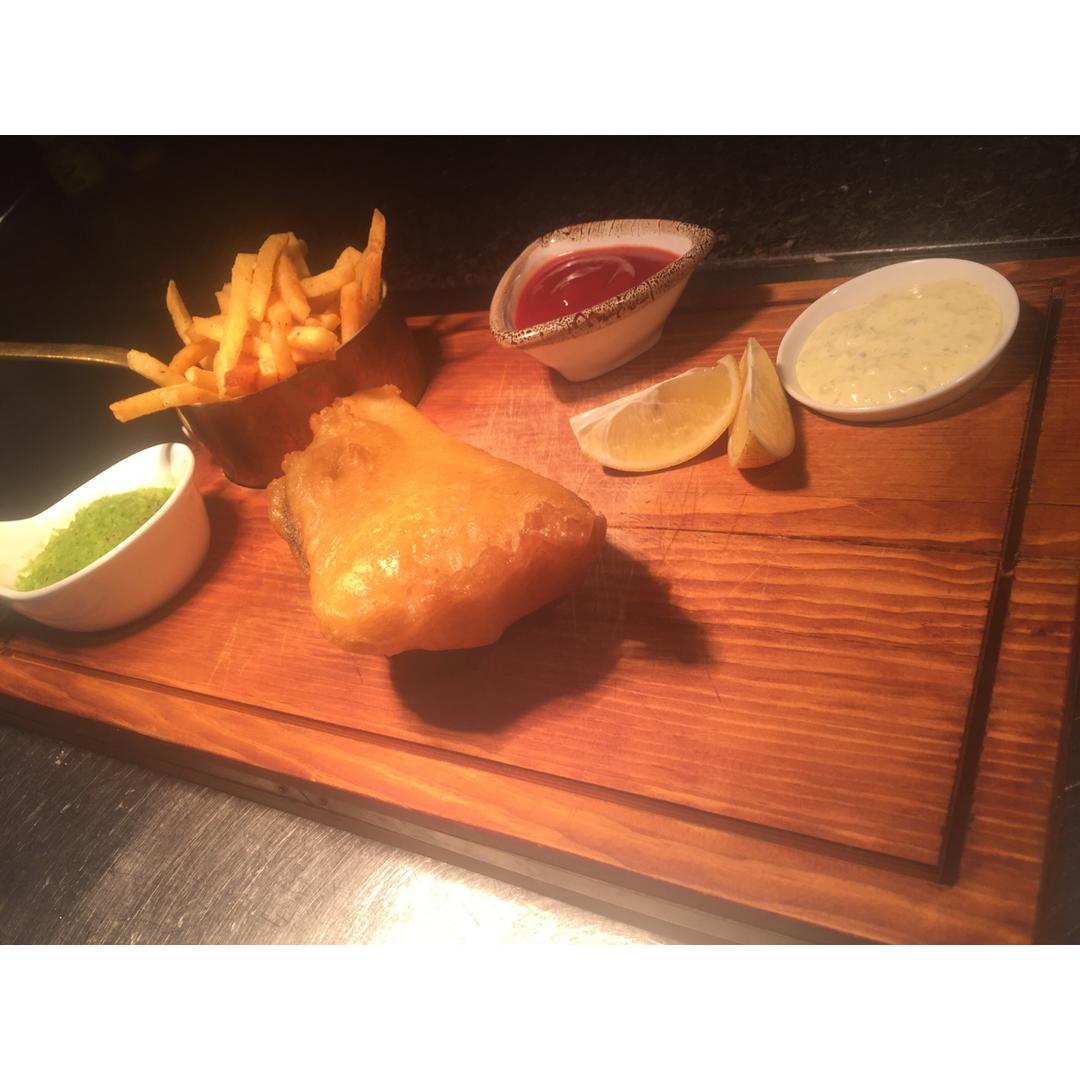 Fish and Chips 炸鱼和薯条