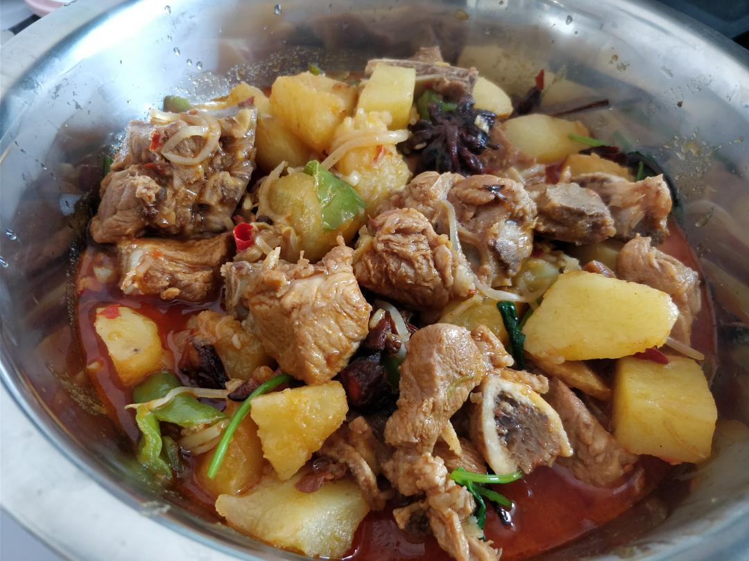 土豆炖排骨