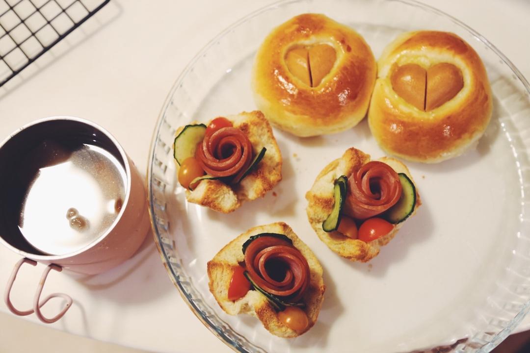 缤纷火腿片吐司杯