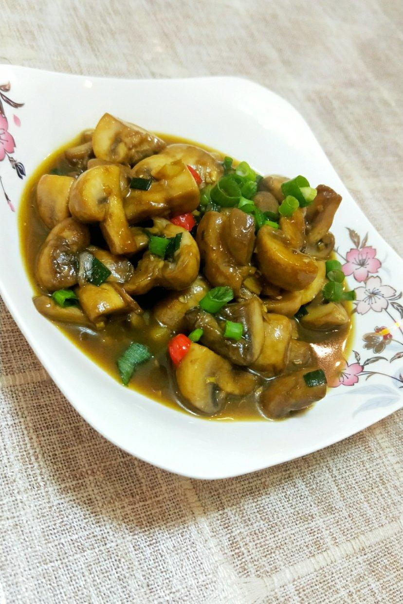 红唇萌萌兔做的家常菜～红烧口蘑