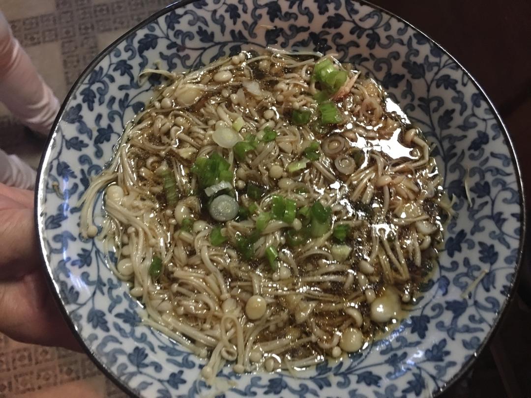 蒜蓉蒸金针菇