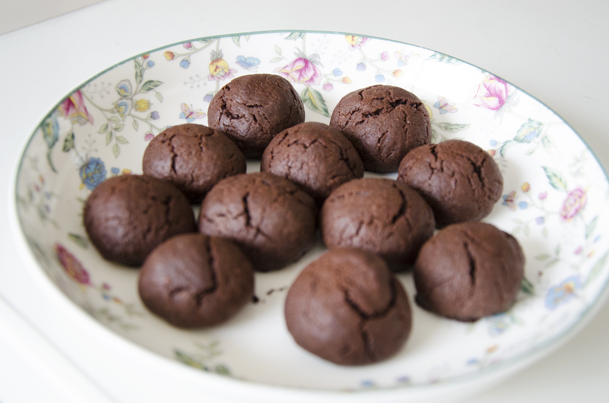 巧克力裂纹曲奇