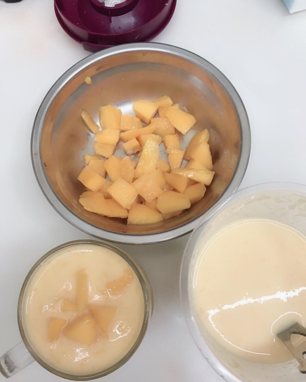 芒果奶昔（甜品）