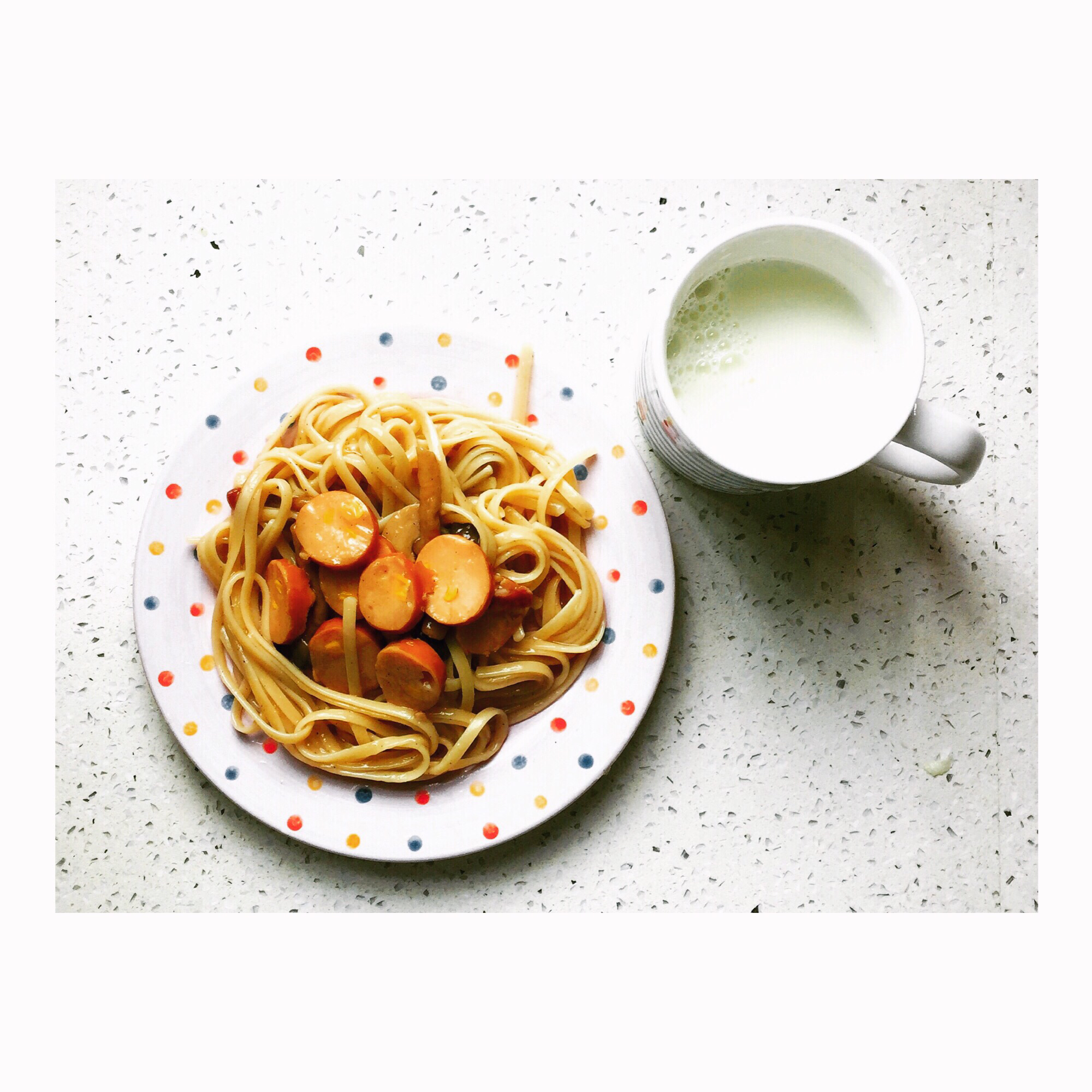 白蘑菇奶油培根意面