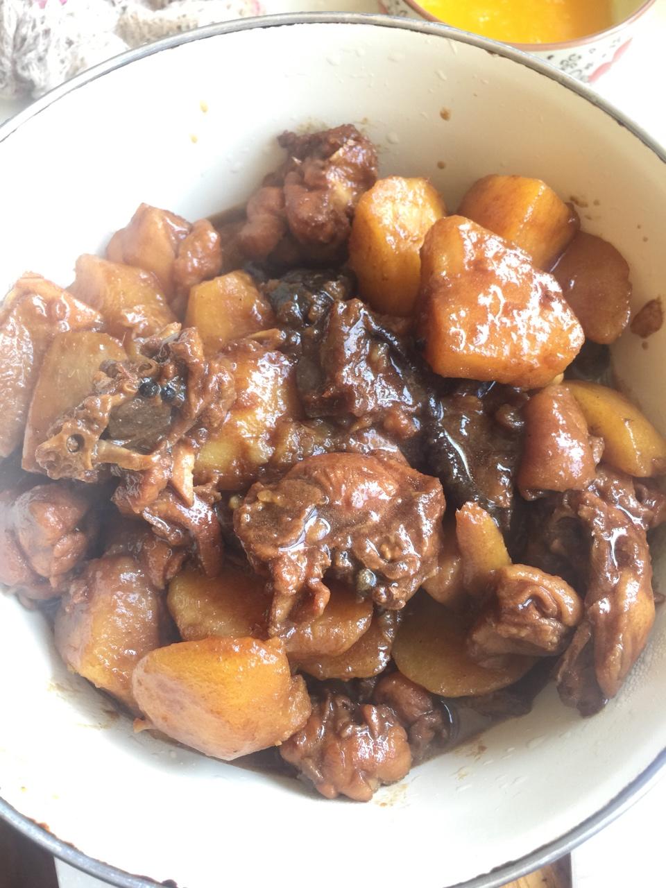土豆烧鸡
