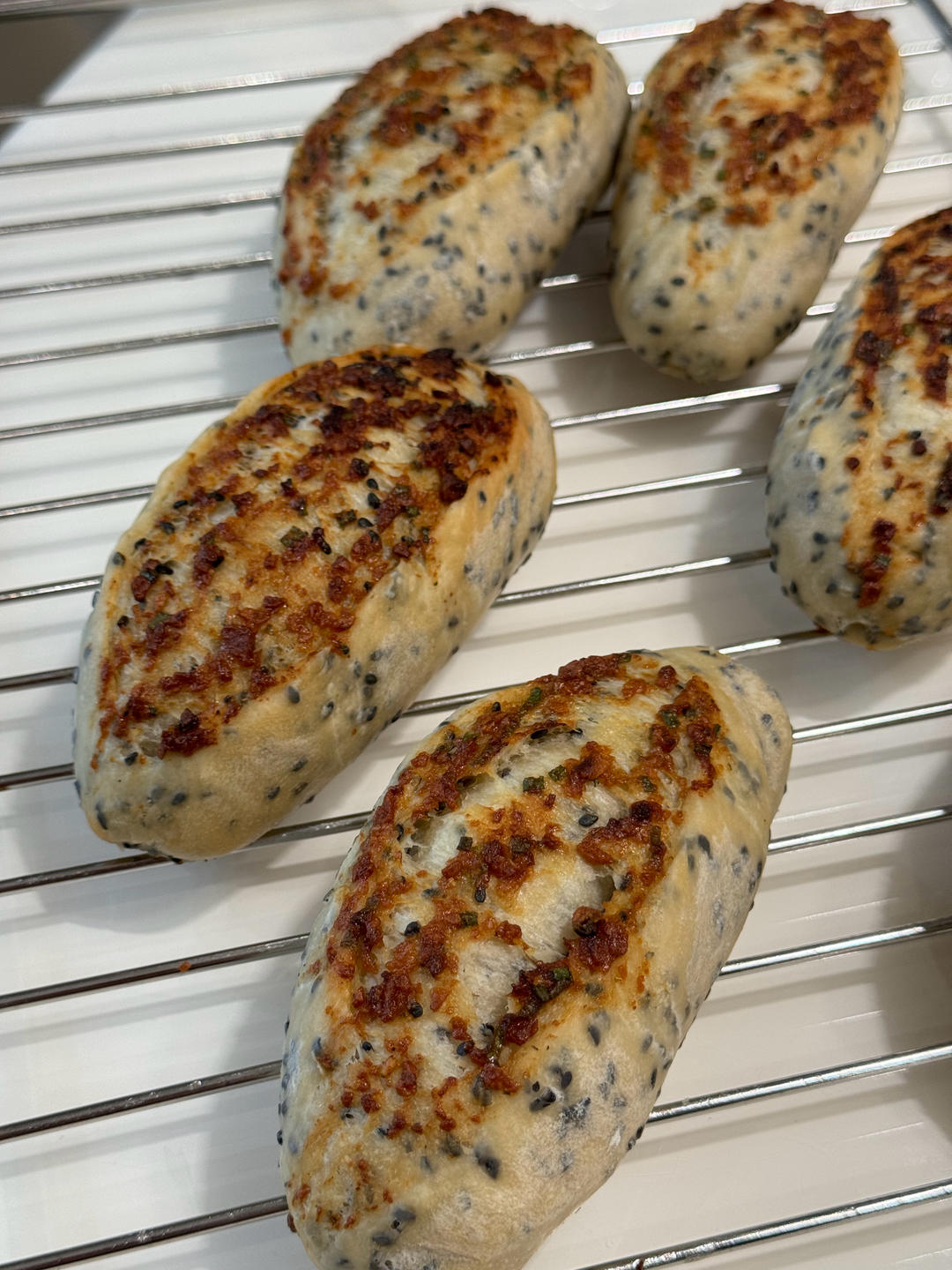 『别有深味』简单版法式黑芝麻蒜香咸面包