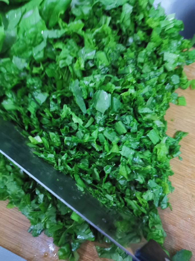 蒸菜系—莴笋叶的做法 步骤1