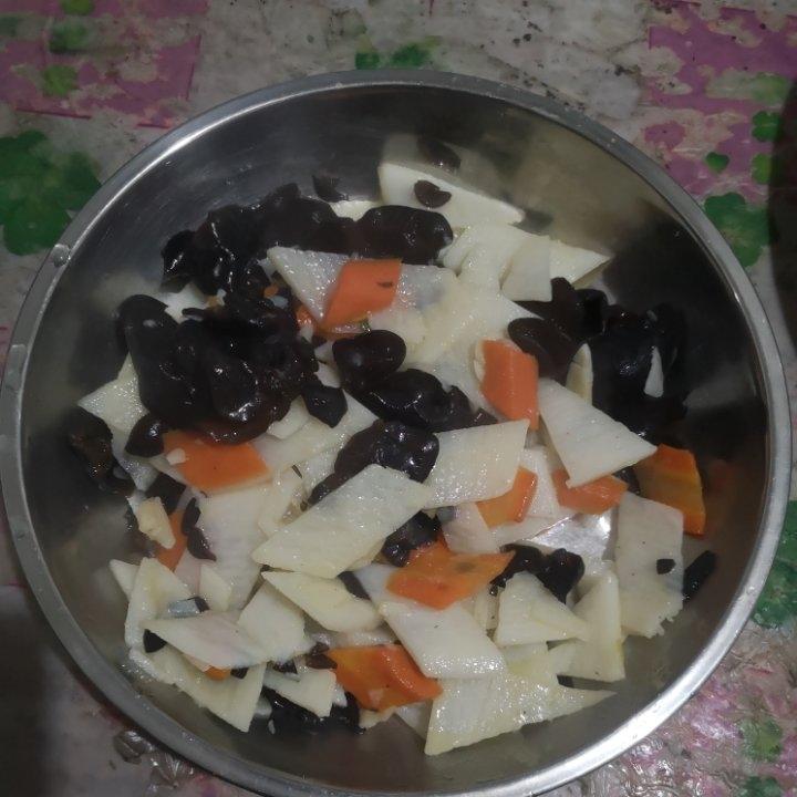 厨师长教你：“山药炒木耳”的家常做法，清爽解腻，营养美味