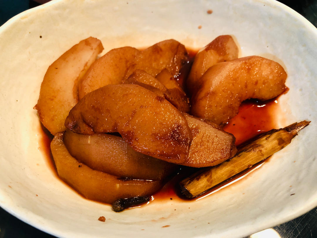 圣诞暖心饮品：西式红酒炖梨