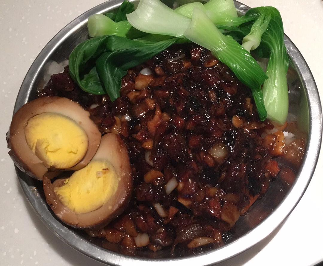 洋葱酥卤肉饭