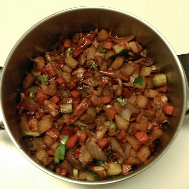 美味新疆大盘鸡