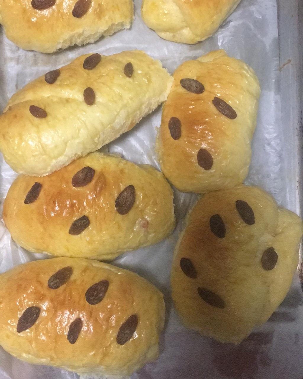 火腿肉松面包卷