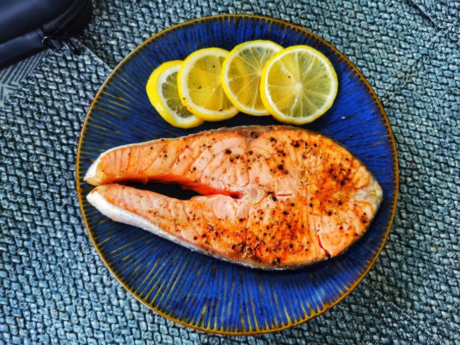 香烤三文鱼（文怡）