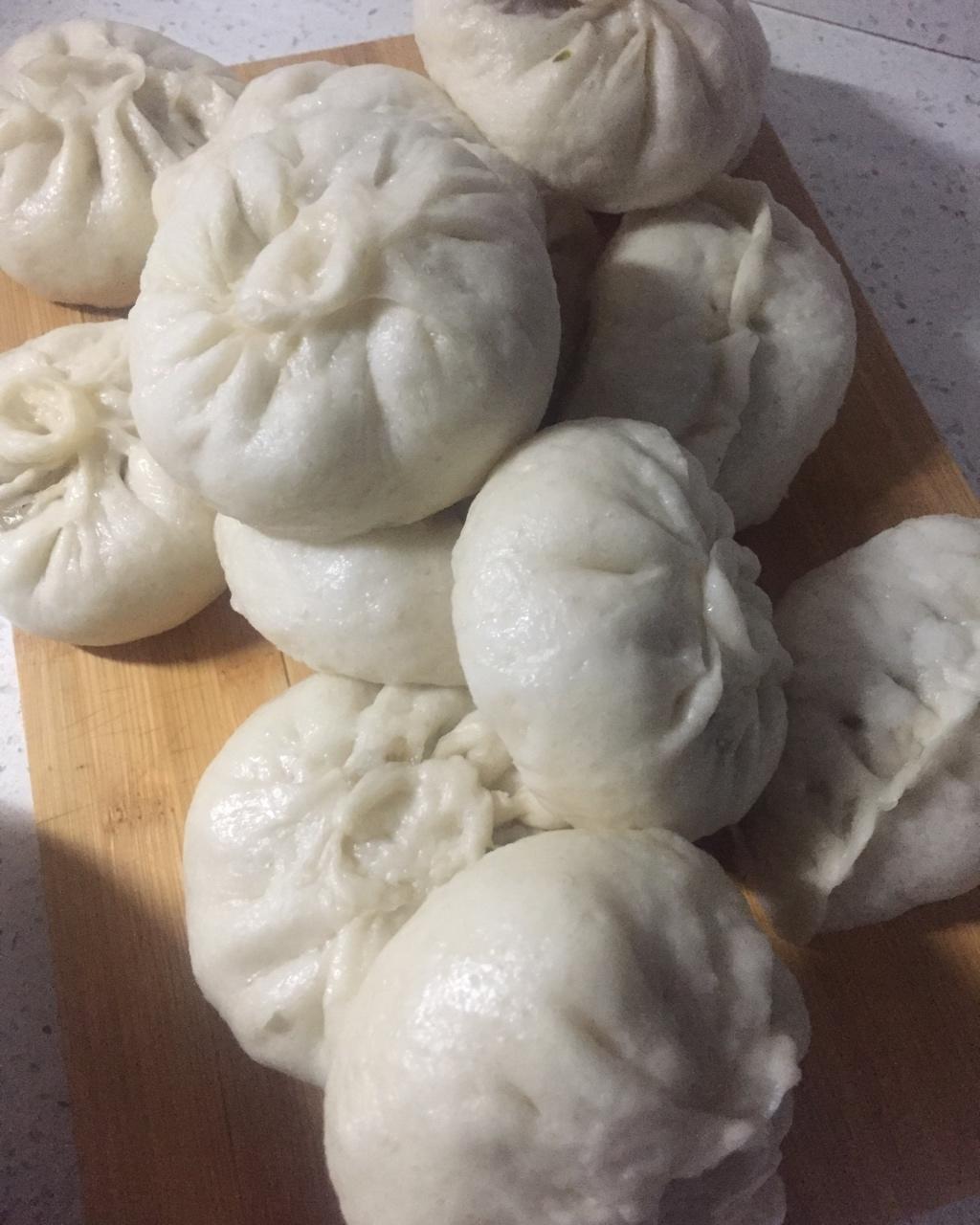 五花肉萝卜干包子