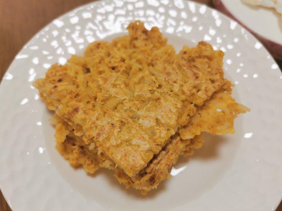 溏心蛋剩米饭燕麦饼（超爱啊）