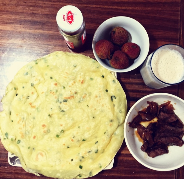 香肠鸡蛋卷饼