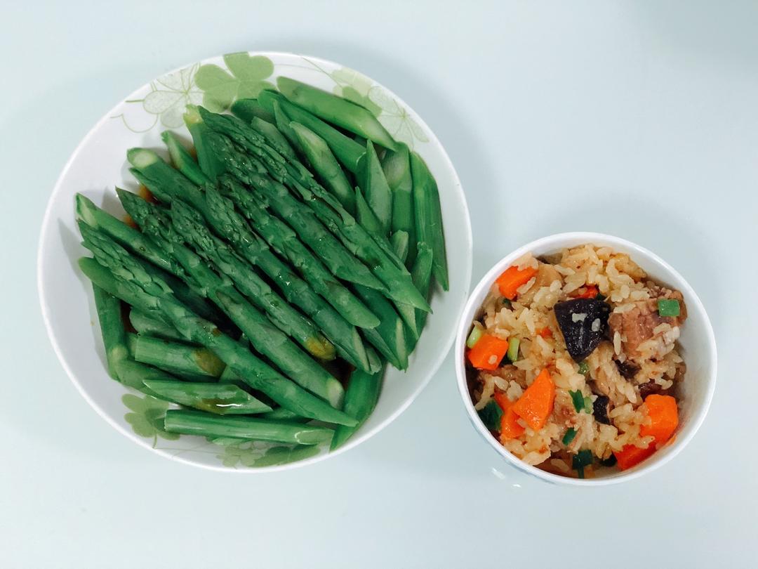 喷香排骨焖饭（爆好吃）