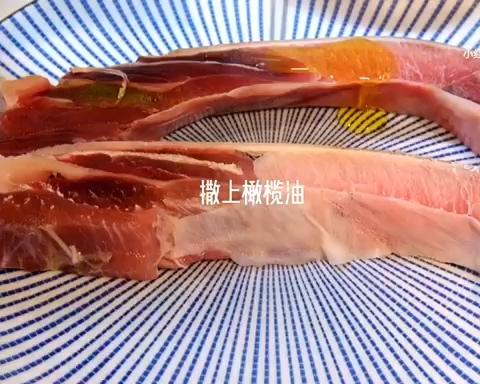 居酒屋必点 香烤金枪鱼下颚肉（マグロカマ焼き)的做法