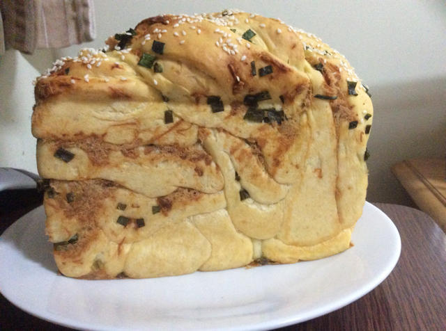 香葱肉松手撕吐司