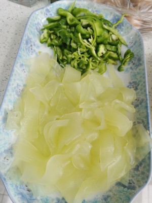 拉皮肉丝的做法步骤图 拉皮肉丝怎么做好吃 锦儿妈咪 下厨房 拉皮肉丝的做法步骤图 拉皮肉丝怎么做好吃 锦儿妈咪 下厨房