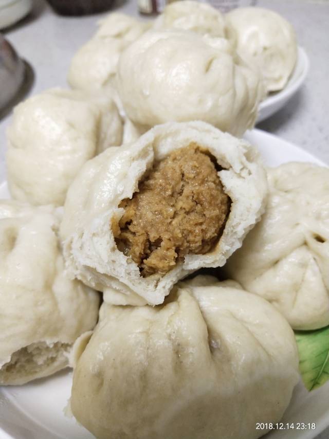 莲藕大肉包子