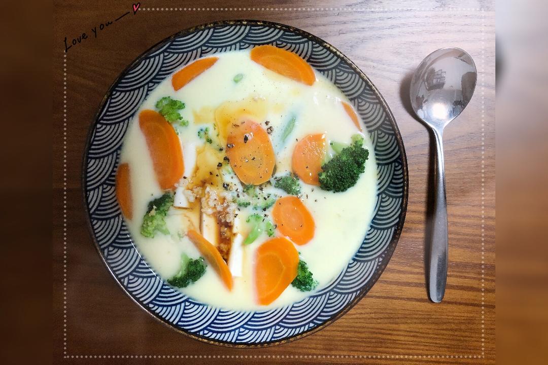 五分钟鸡蛋豆腐羹（附盒装豆腐脱模大法！）