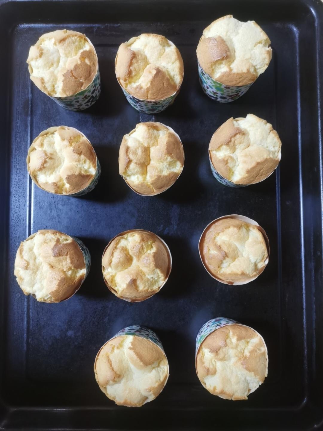 肉松拔丝小蛋糕