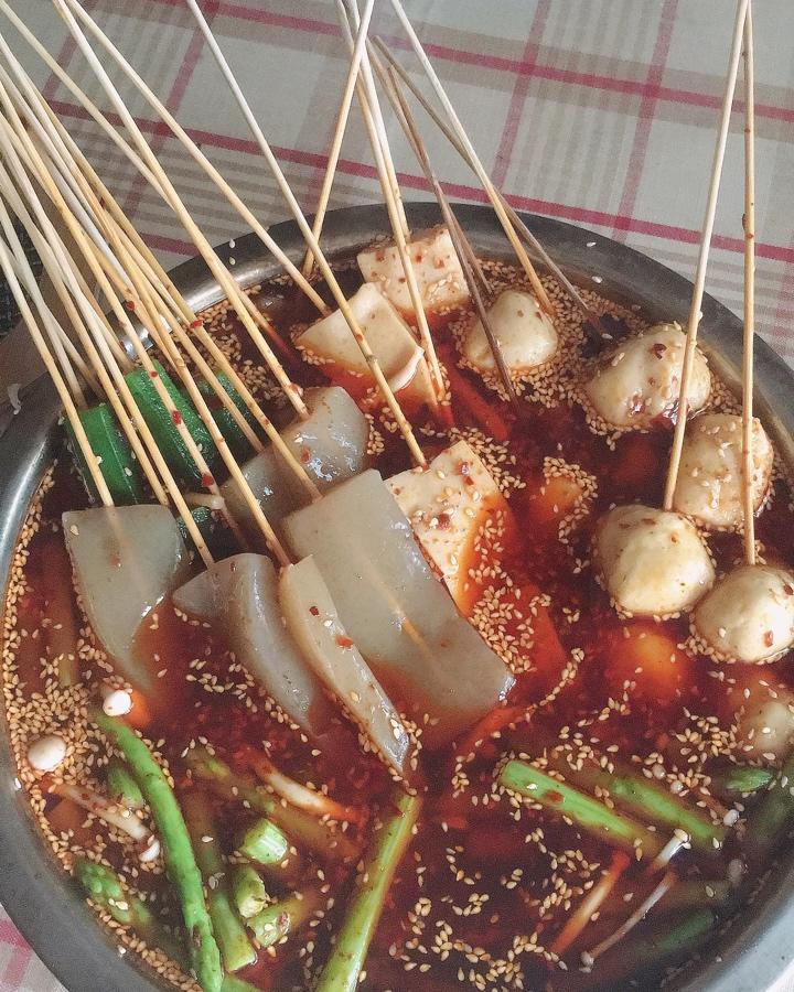 厨师长教你：“冷吃串串”的家常做法，味道很赞，先收藏起来